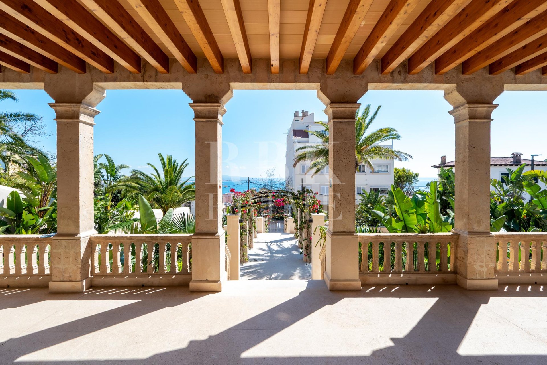 Reventa - Palace -
Palma - El Terreno