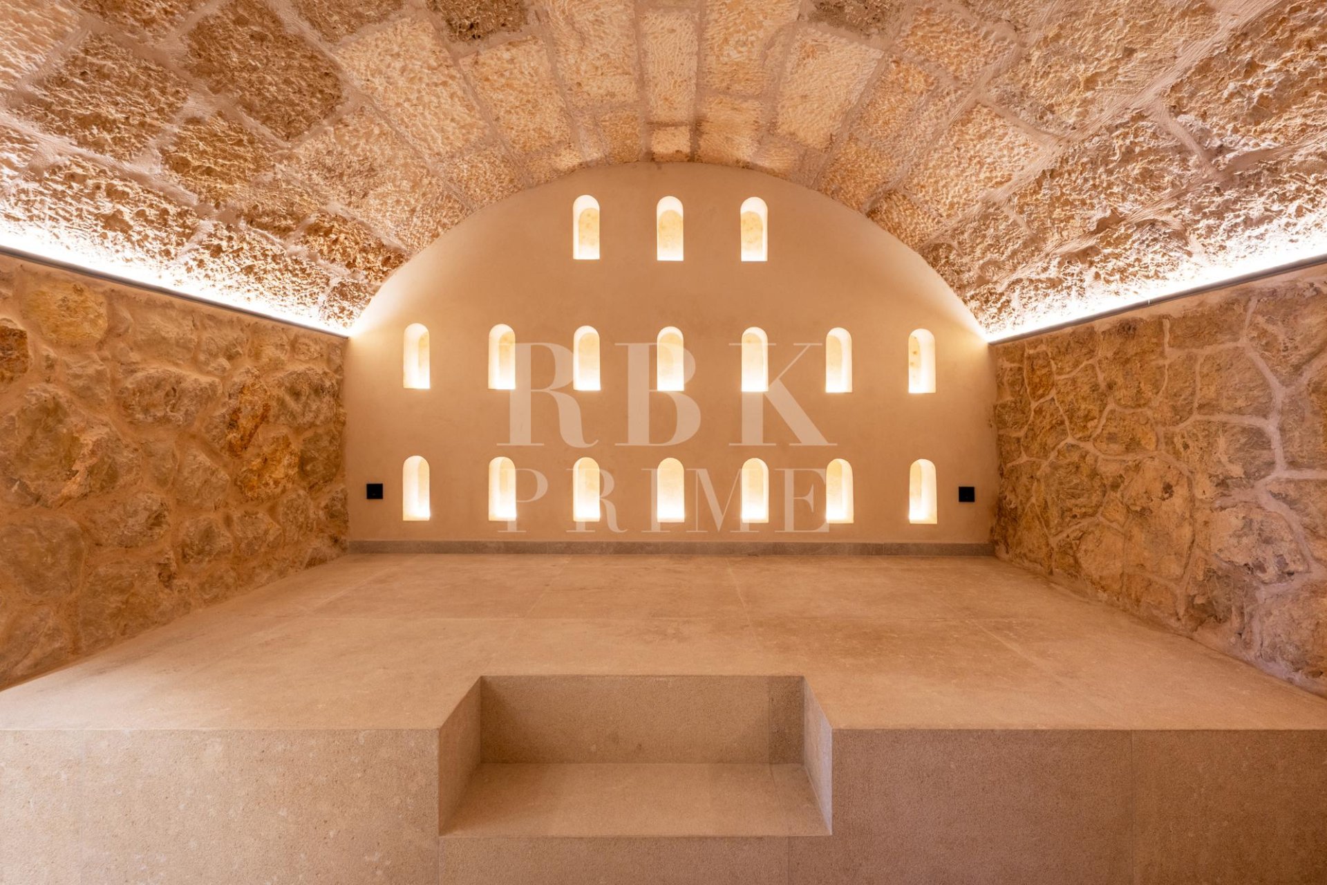 Reventa - Palace -
Palma - El Terreno