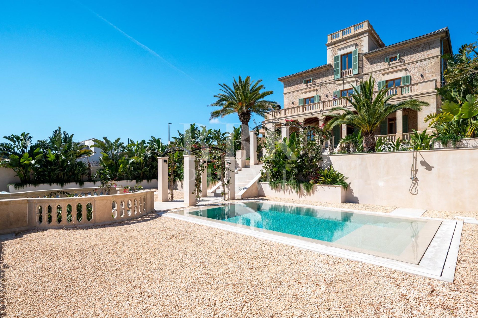 Reventa - Palace -
Palma - El Terreno