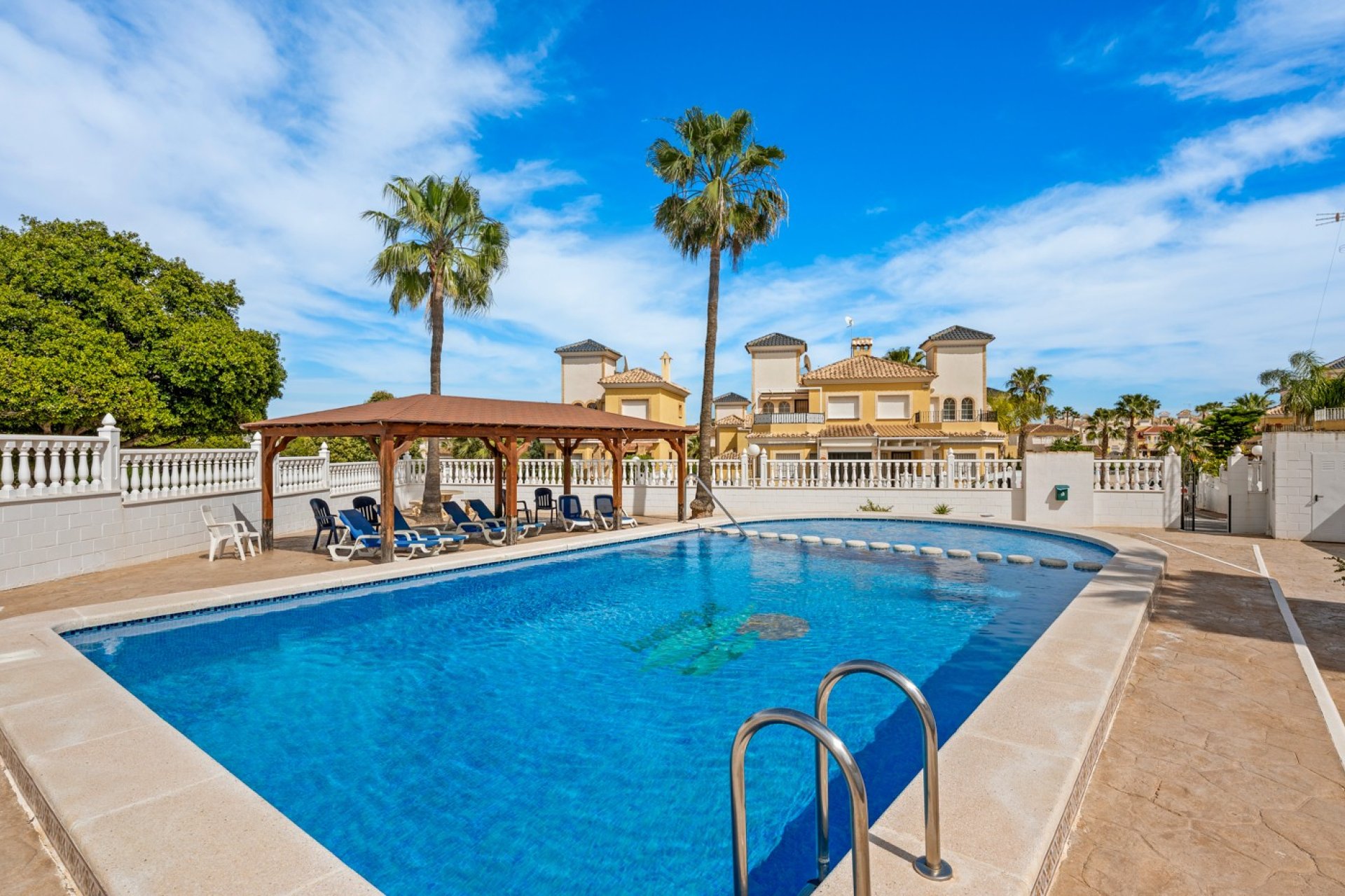 Reventa - Villa -
Algorfa - Lo Crispin