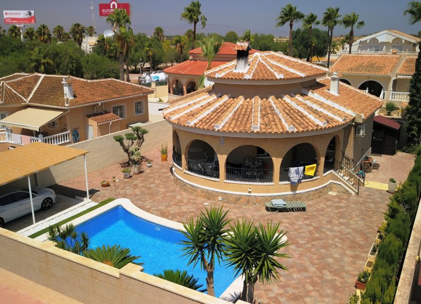 Reventa - Villa -
Benijofar - Monte Azul