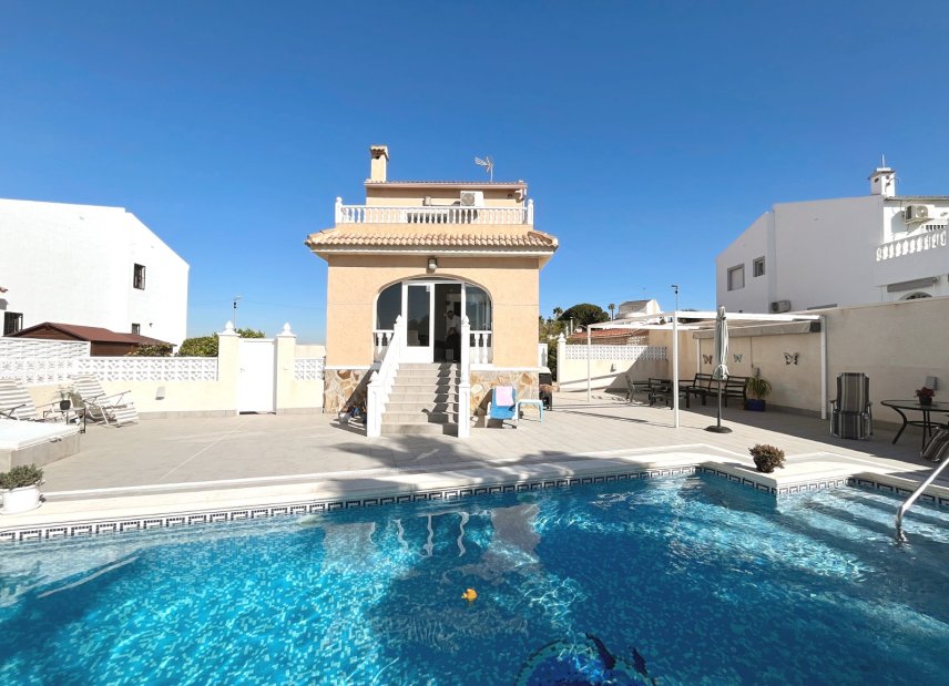 Reventa - Villa -
Benijofar - Monte Azul