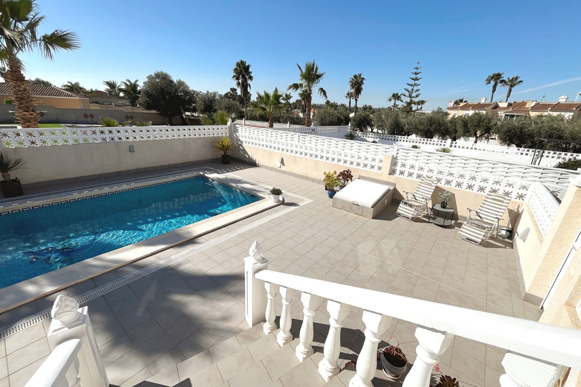 Reventa - Villa -
Benijofar - Monte Azul
