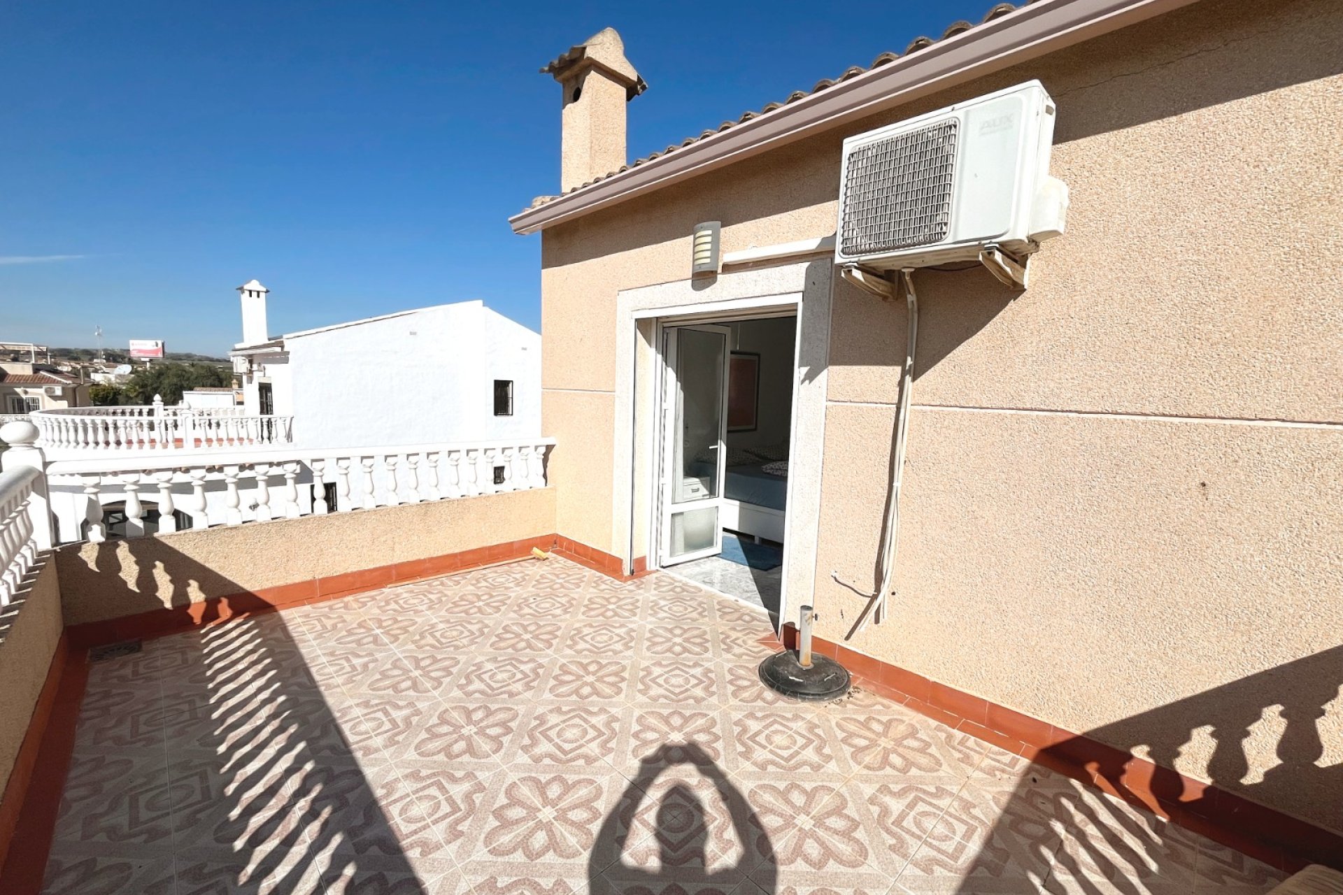 Reventa - Villa -
Benijofar - Monte Azul