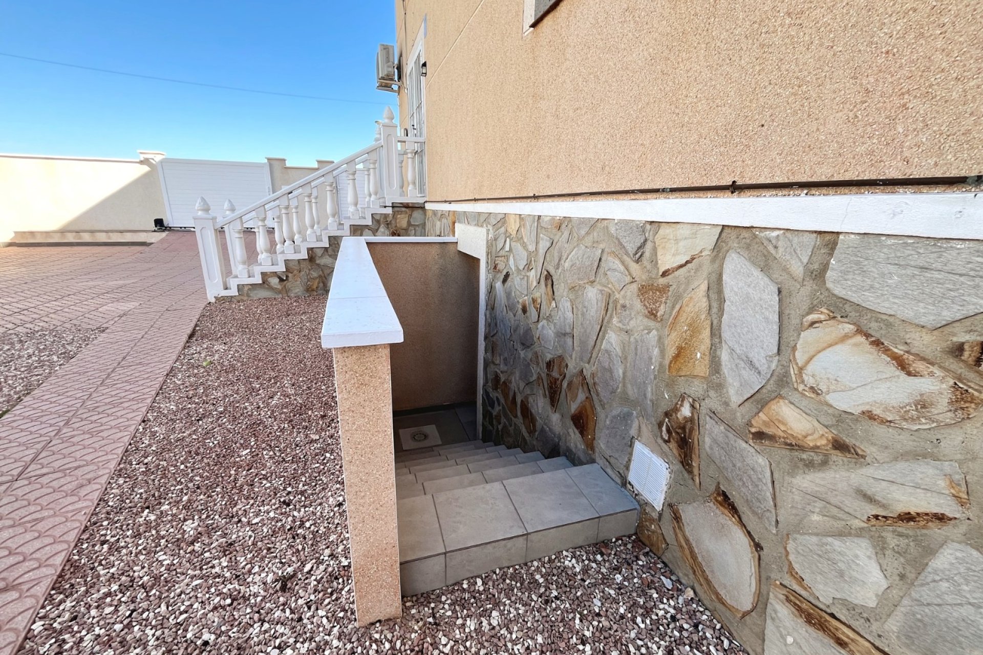 Reventa - Villa -
Benijofar - Monte Azul