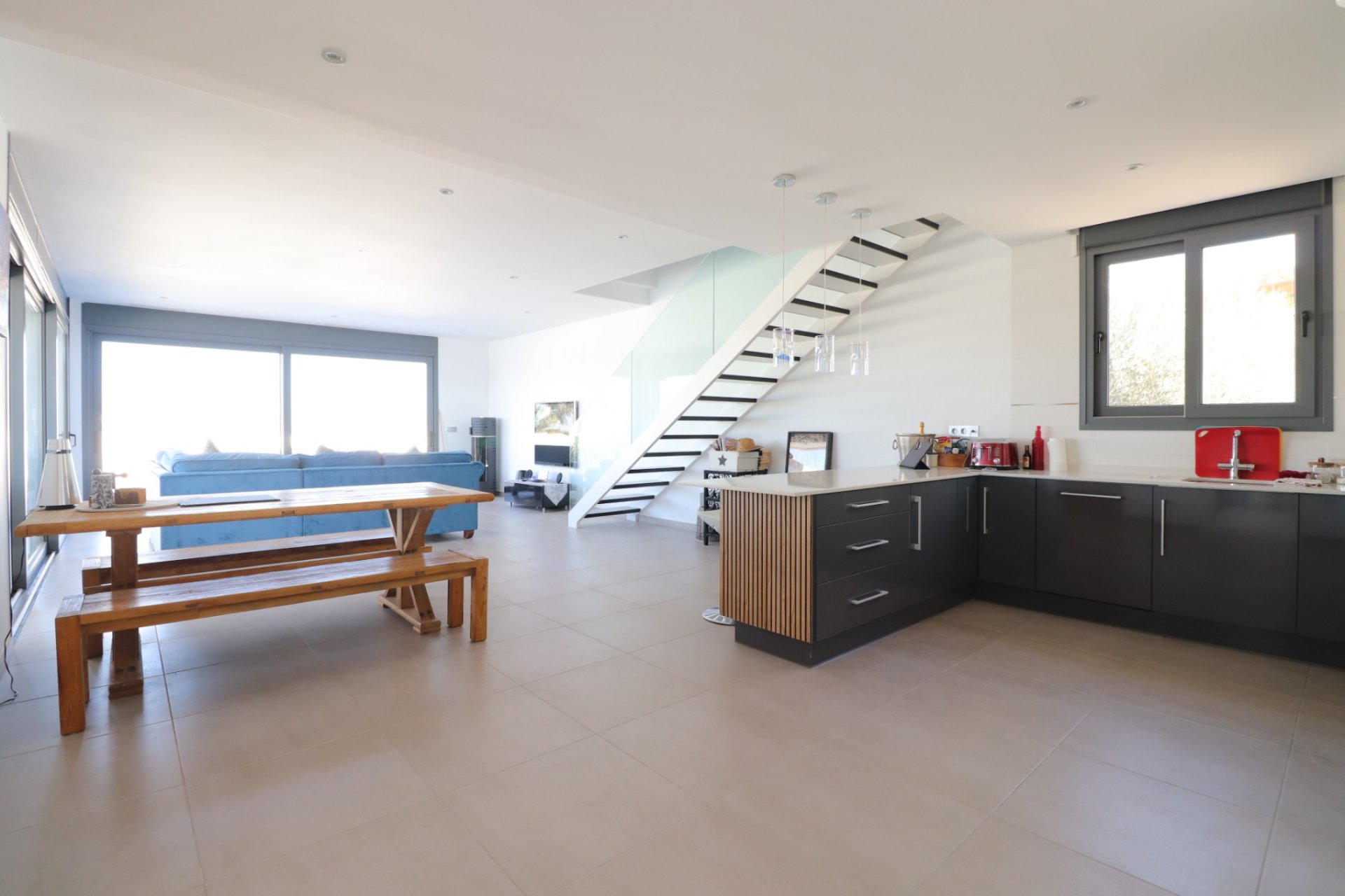 Reventa - Villa -
Benimar - Benimar III