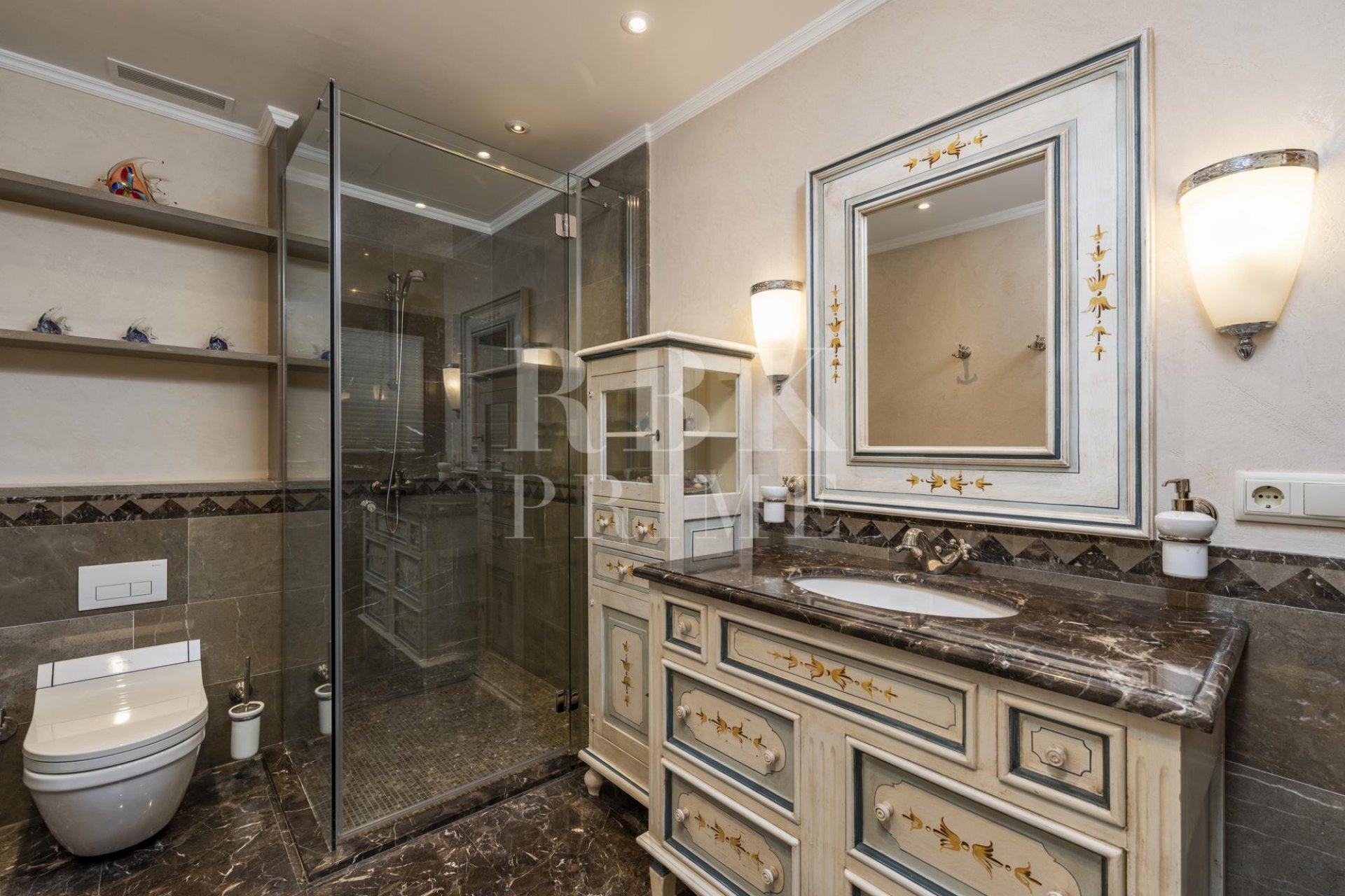 Reventa - Villa -
Calvià - Peguera