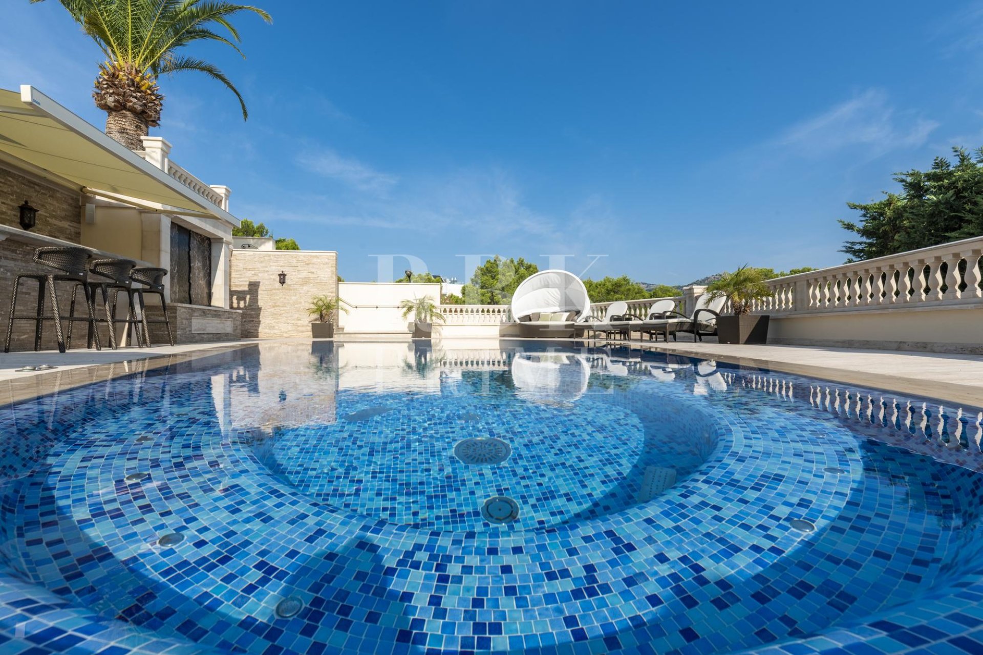 Reventa - Villa -
Calvià - Peguera