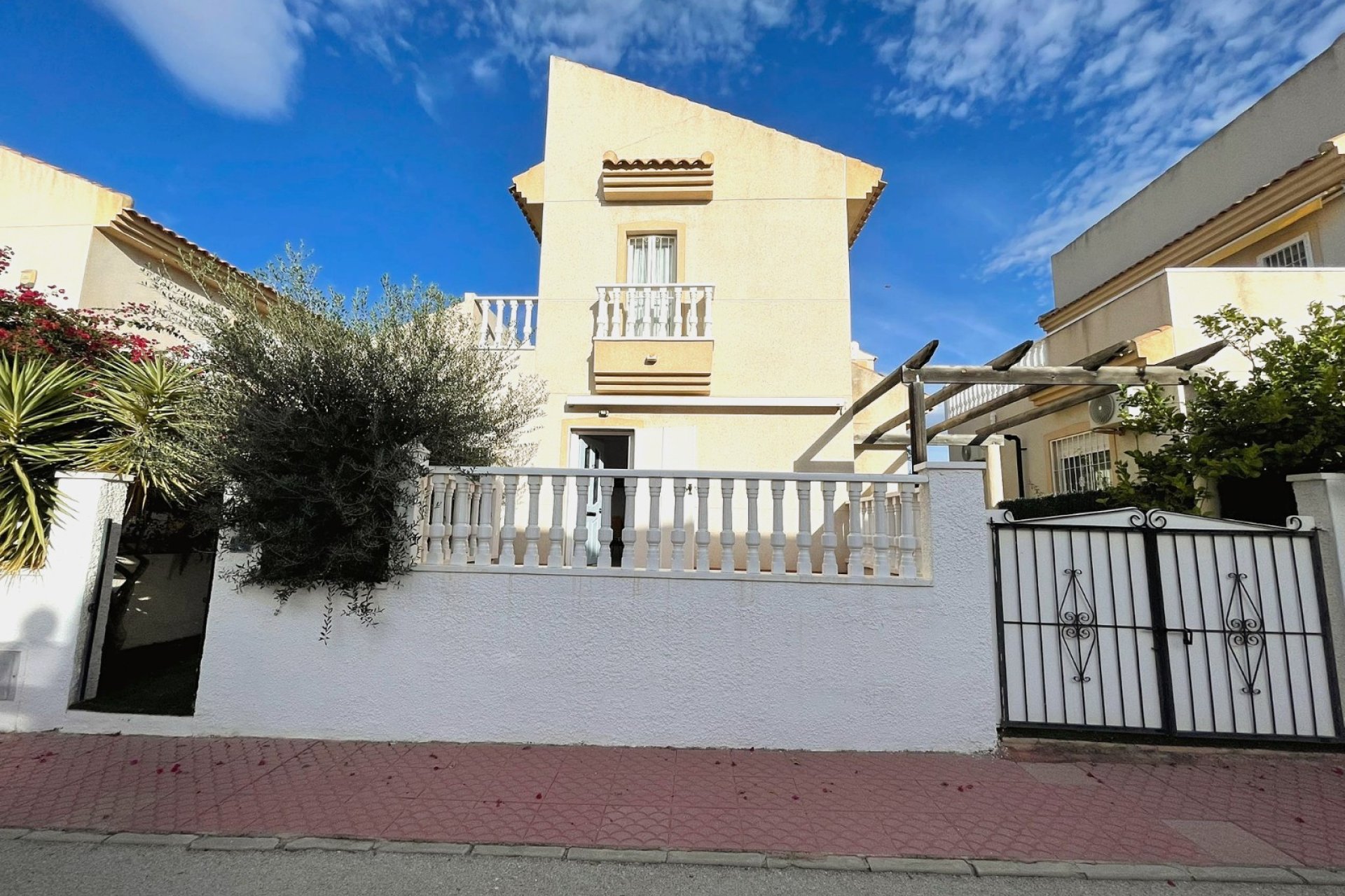 Reventa - Villa -
Ciudad Quesada - Airstrip