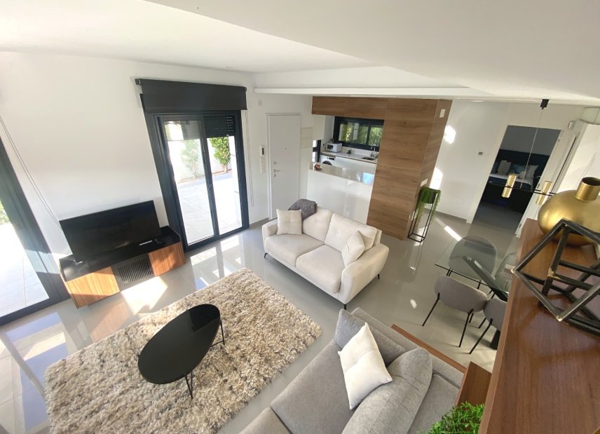 Reventa - Villa -
Ciudad Quesada - Doña Pepa