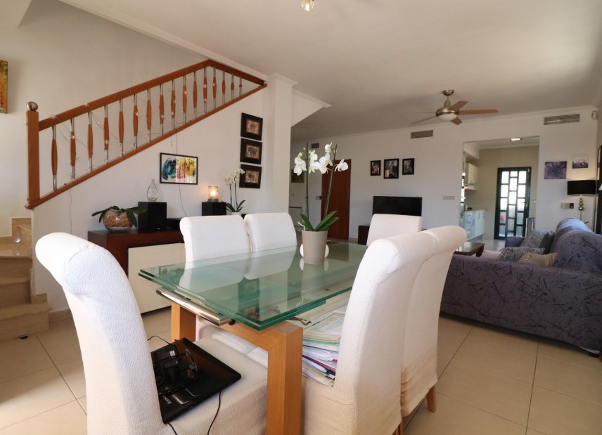 Reventa - Villa -
Ciudad Quesada - La Fiesta