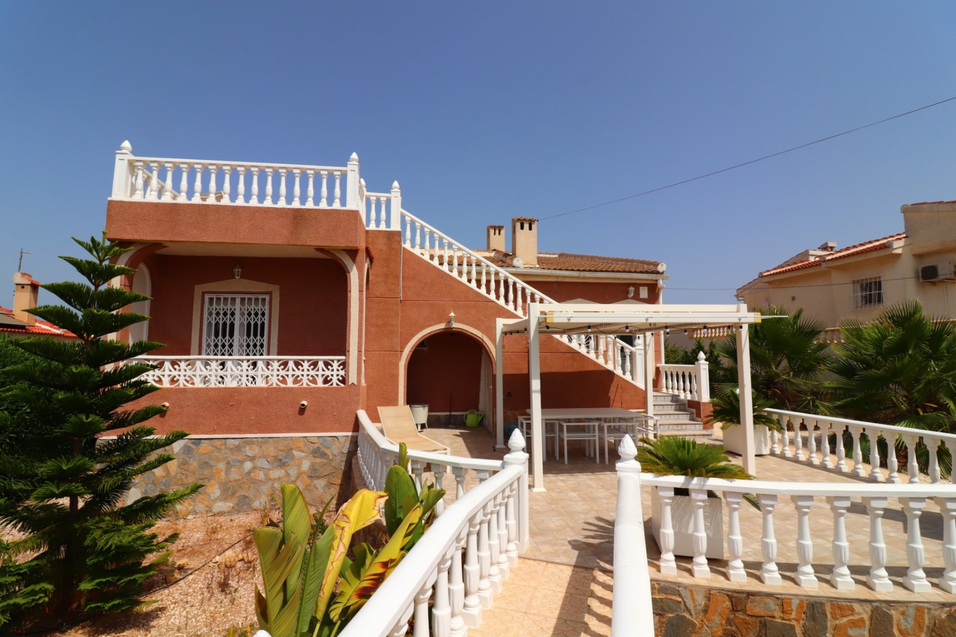 Reventa - Villa -
Ciudad Quesada - La Fiesta
