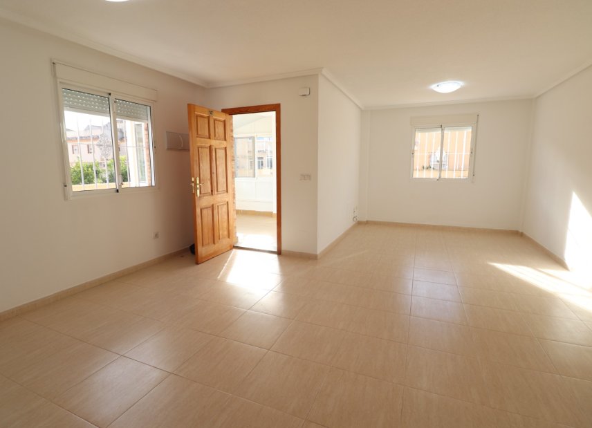 Reventa - Villa -
Ciudad Quesada - Lo Marabú