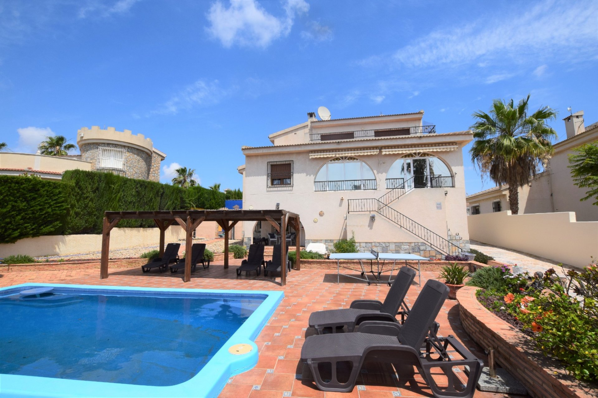 Reventa - Villa -
Ciudad Quesada - Pueblo Bravo