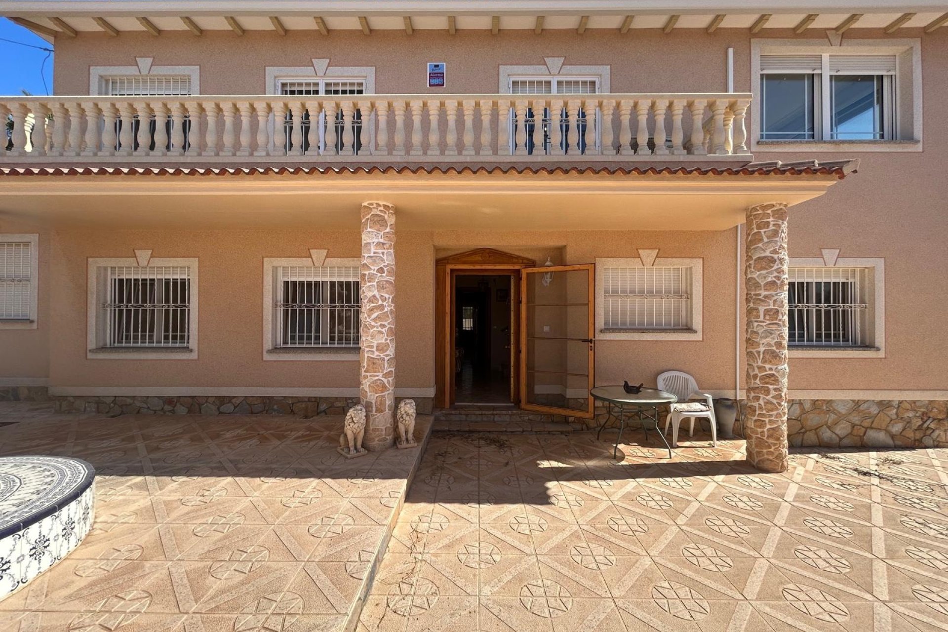 Reventa - Villa -
Ciudad Quesada - town