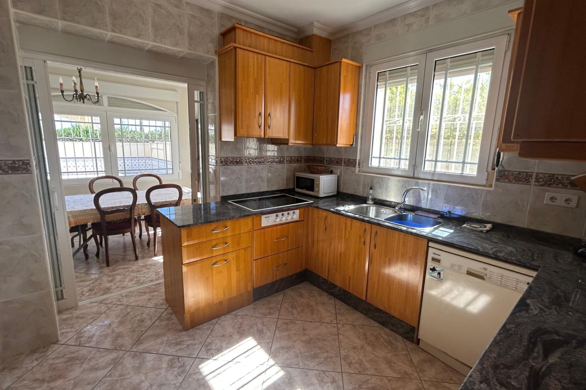 Reventa - Villa -
Ciudad Quesada - town