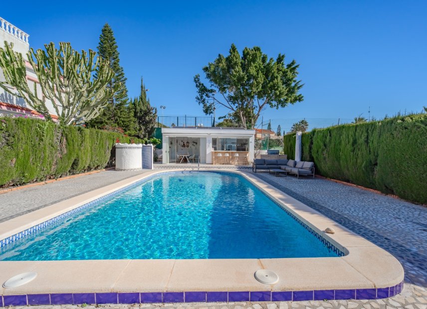 Reventa - Villa -
Ciudad Quesada - town