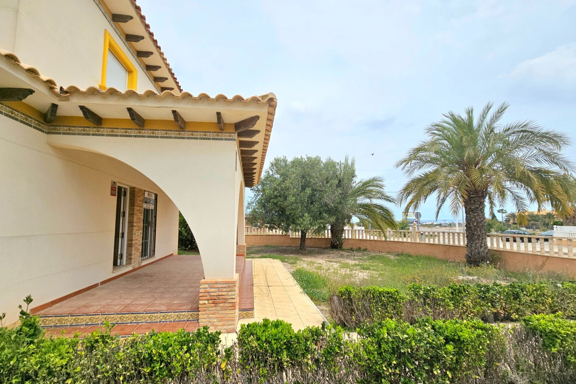 Reventa - Villa -
Elche - La Marina