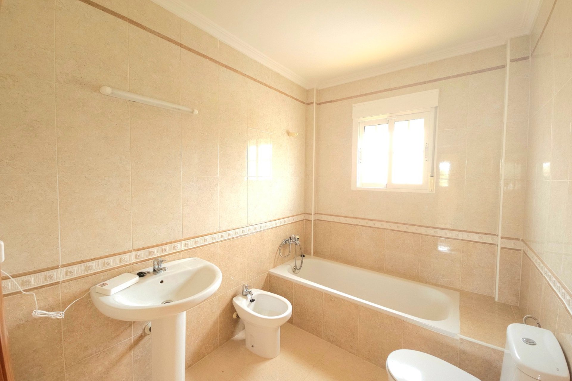 Reventa - Villa -
Elche - La Marina