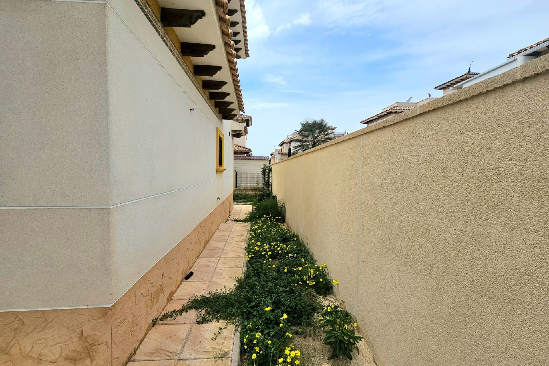 Reventa - Villa -
Elche - La Marina