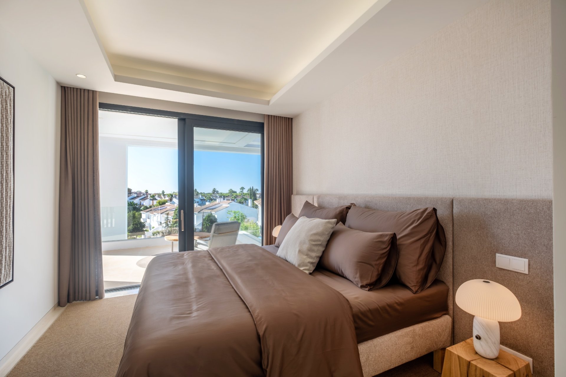 Reventa - Villa -
Estepona - El Paraíso