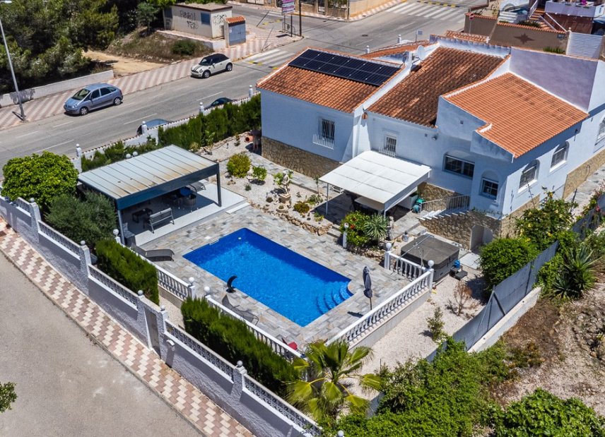 Reventa - Villa -
La Marina - LA MARINA