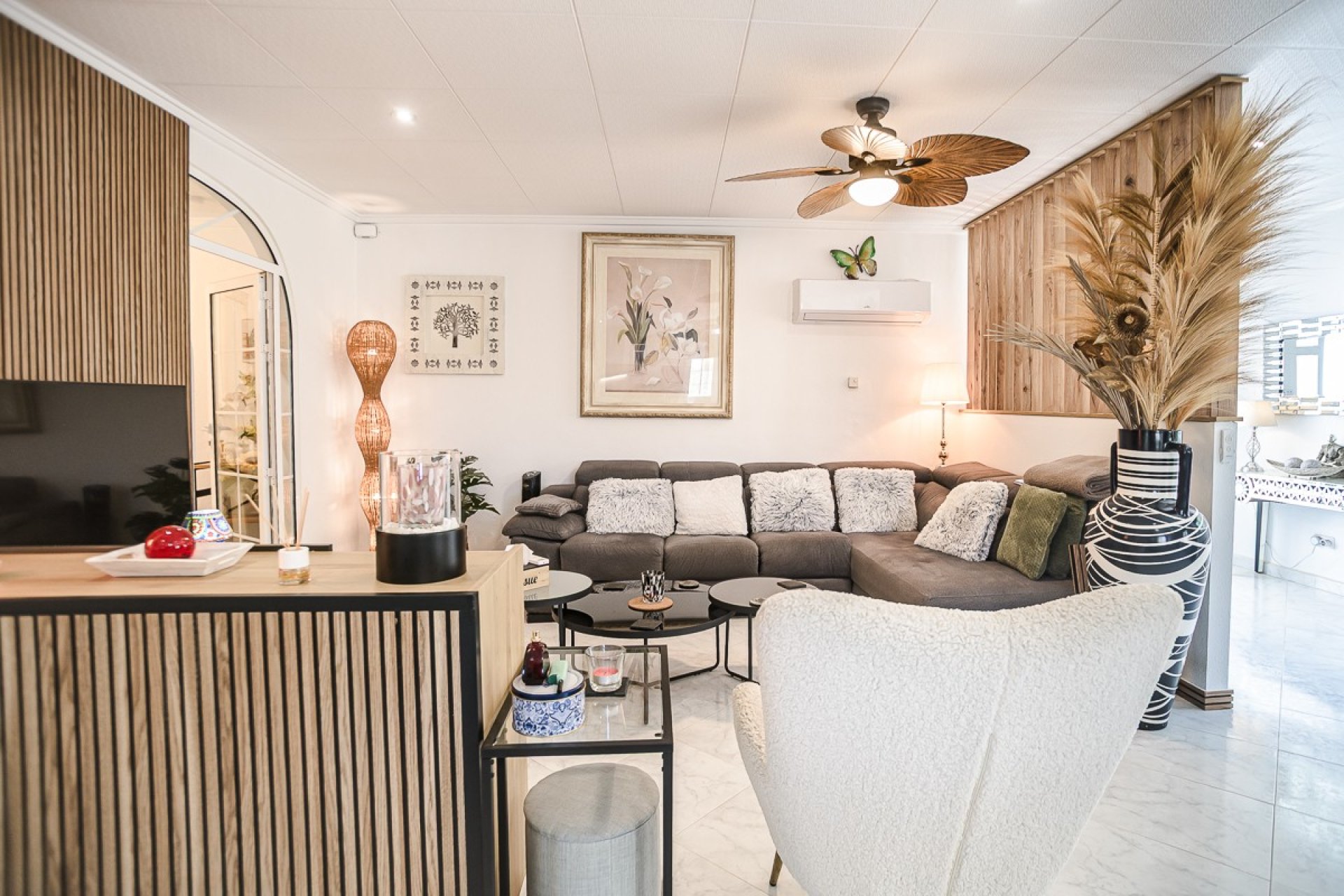 Reventa - Villa -
La Marina - LA MARINA
