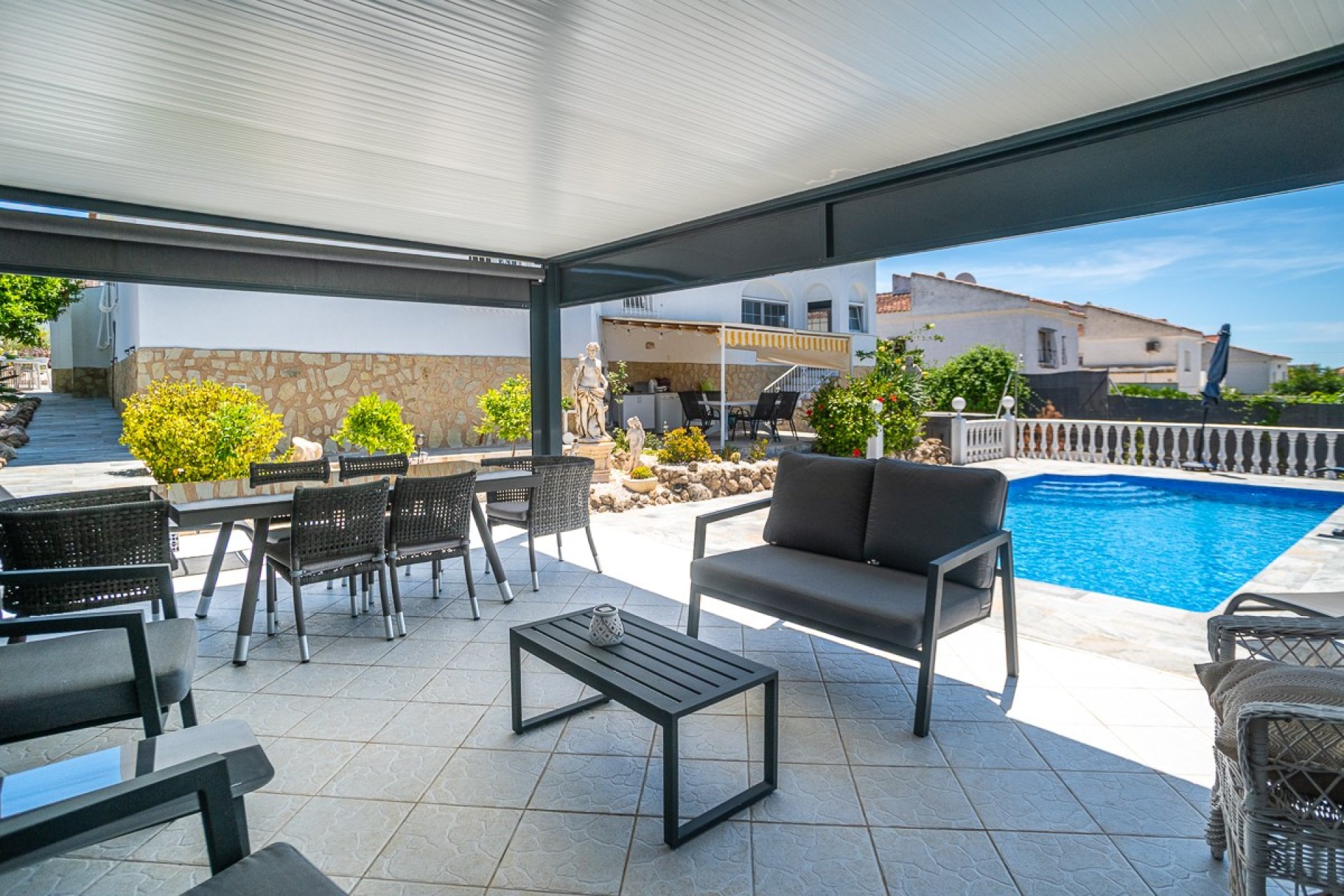 Reventa - Villa -
La Marina - LA MARINA
