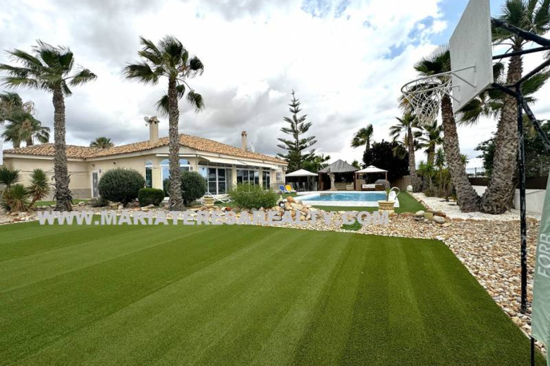 Reventa - Villa -
Lo Santiago - Gea y Trujols