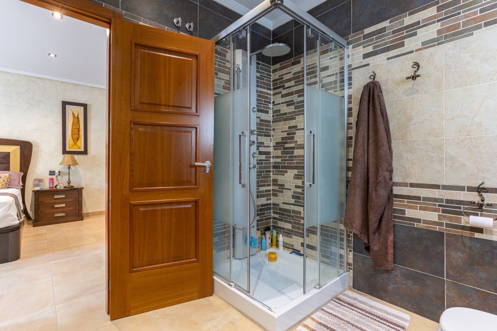 Reventa - Villa -
Los Montesinos - La Herrada