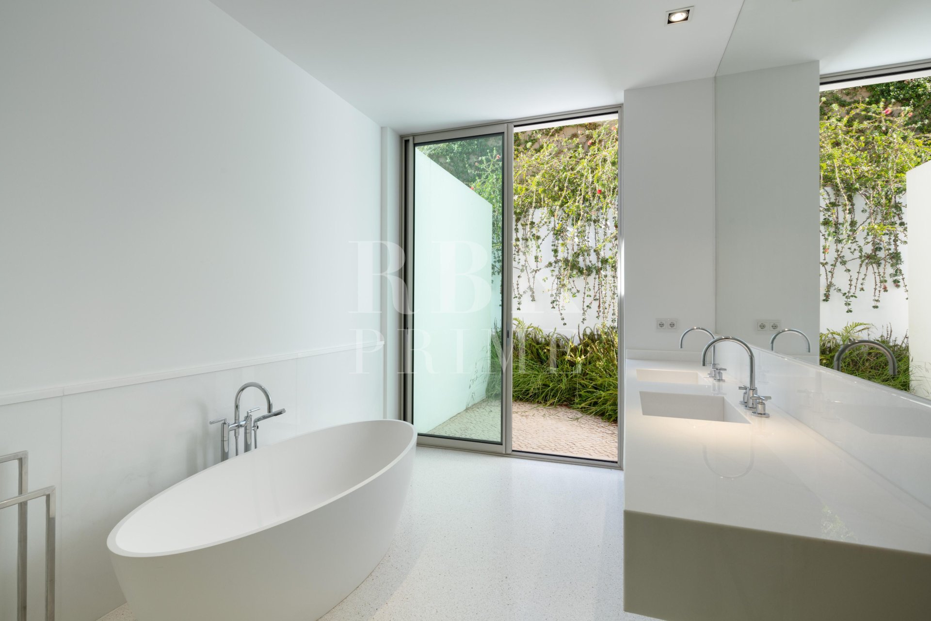 Reventa - Villa -
Malaga - Casares