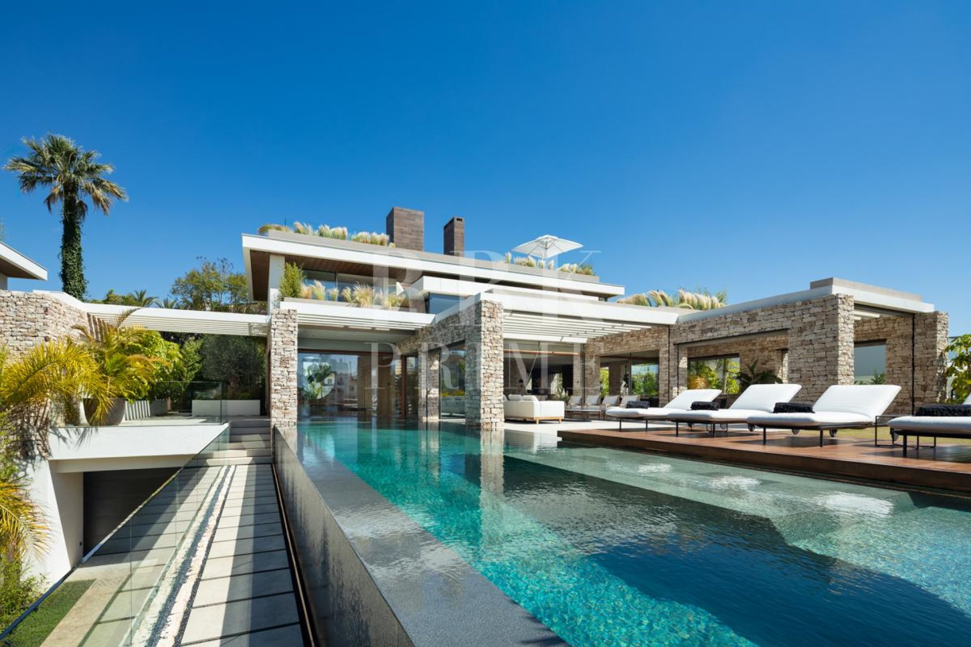 Reventa - Villa -
Malaga - Nueva Andalucía