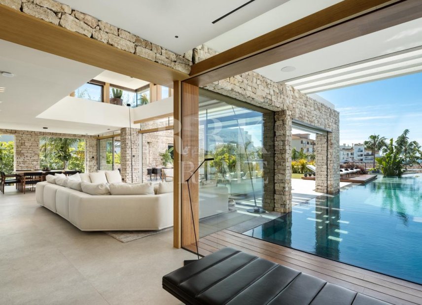 Reventa - Villa -
Malaga - Nueva Andalucía