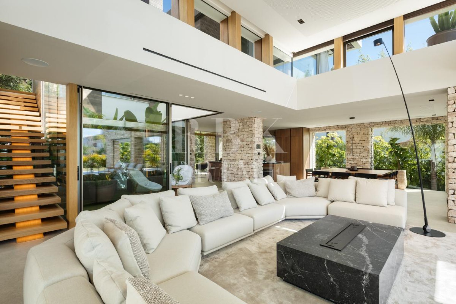 Reventa - Villa -
Malaga - Nueva Andalucía
