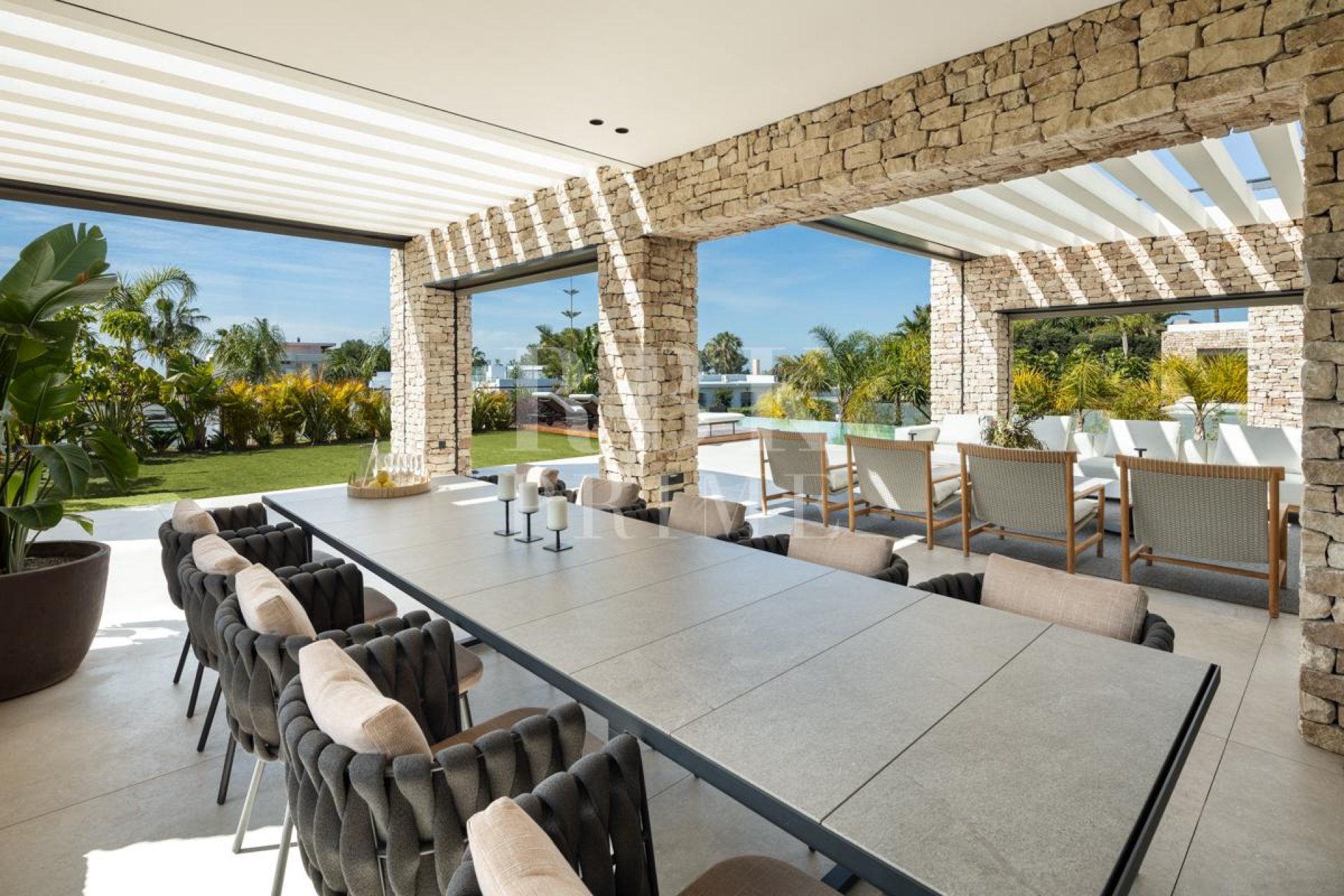 Reventa - Villa -
Malaga - Nueva Andalucía
