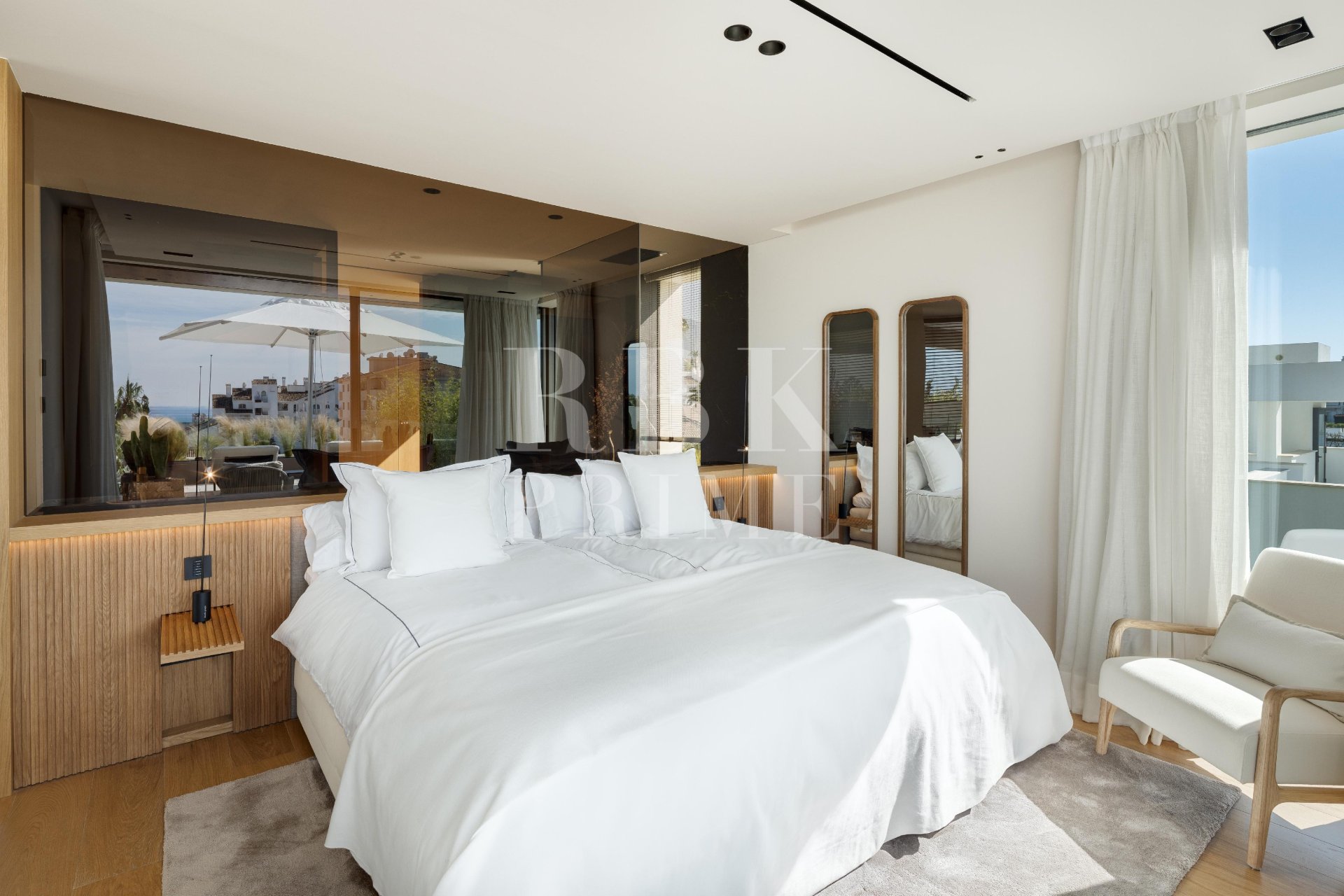 Reventa - Villa -
Malaga - Nueva Andalucía
