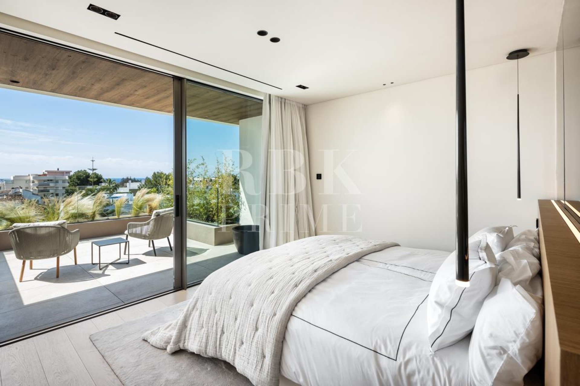 Reventa - Villa -
Malaga - Nueva Andalucía