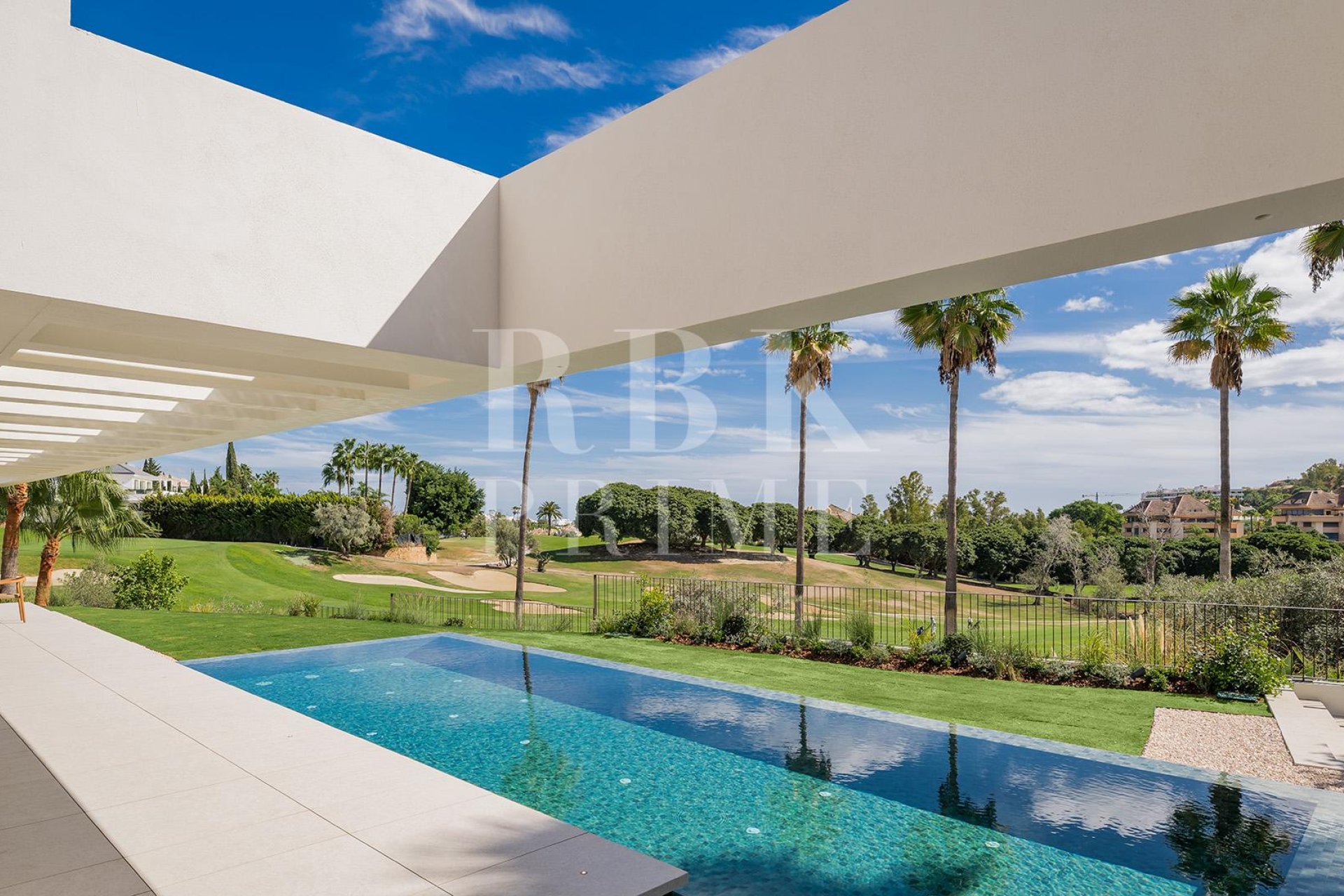 Reventa - Villa -
Malaga - Nueva Andalucía