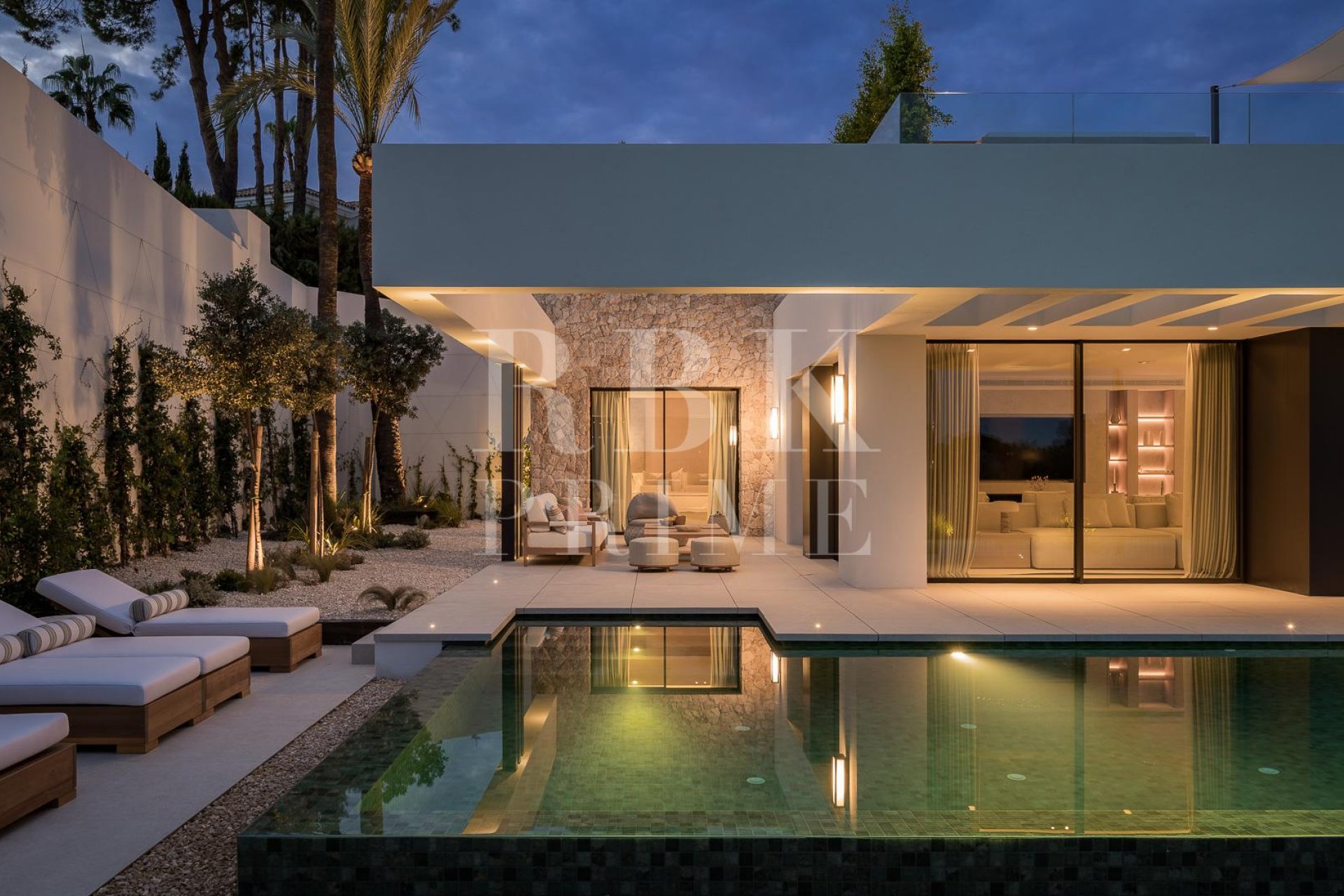 Reventa - Villa -
Malaga - Nueva Andalucía