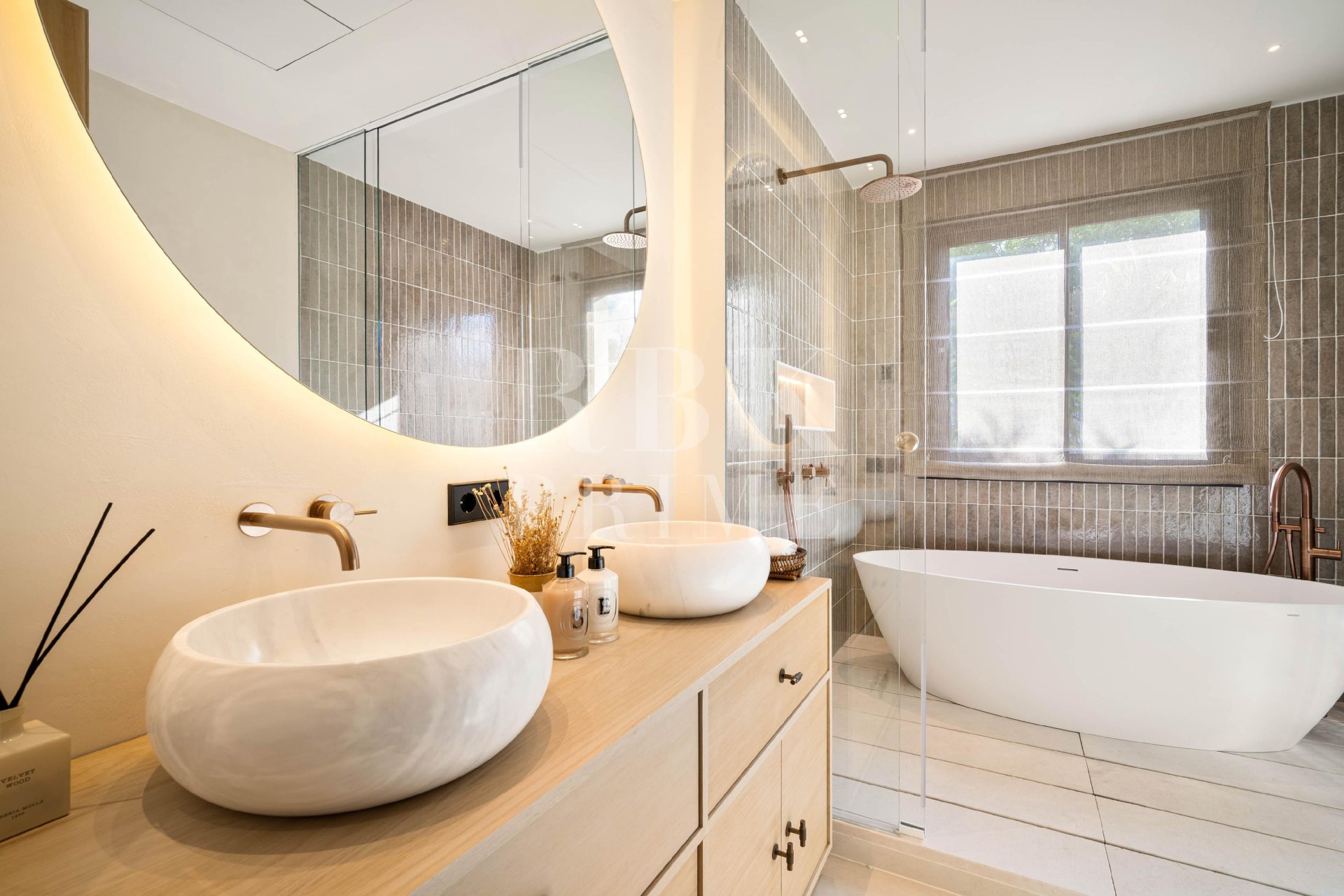 Reventa - Villa -
Malaga - Nueva Andalucía