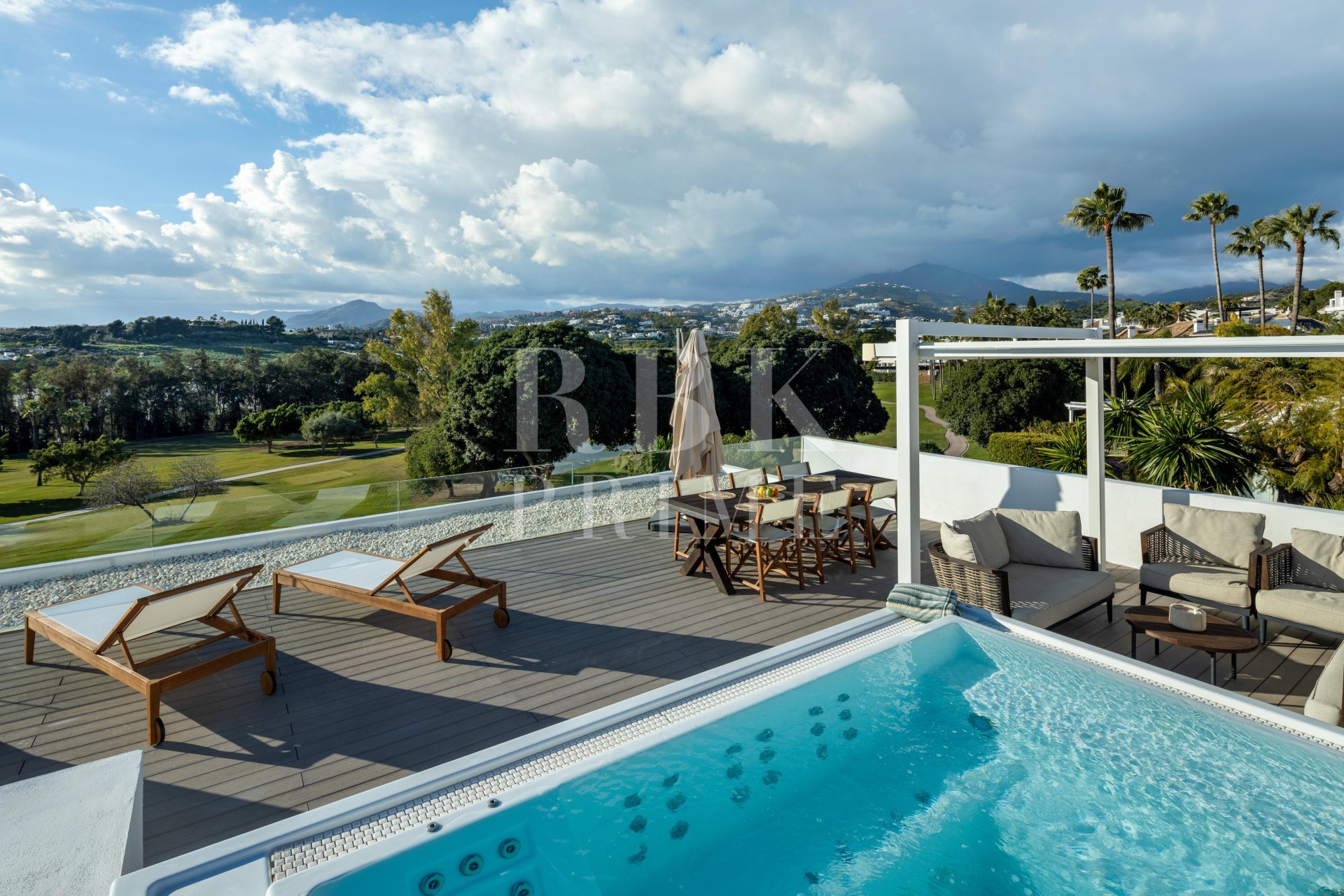 Reventa - Villa -
Malaga - Nueva Andalucía