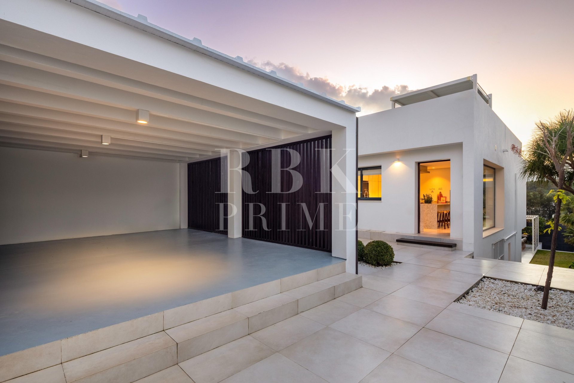 Reventa - Villa -
Malaga - Nueva Andalucía
