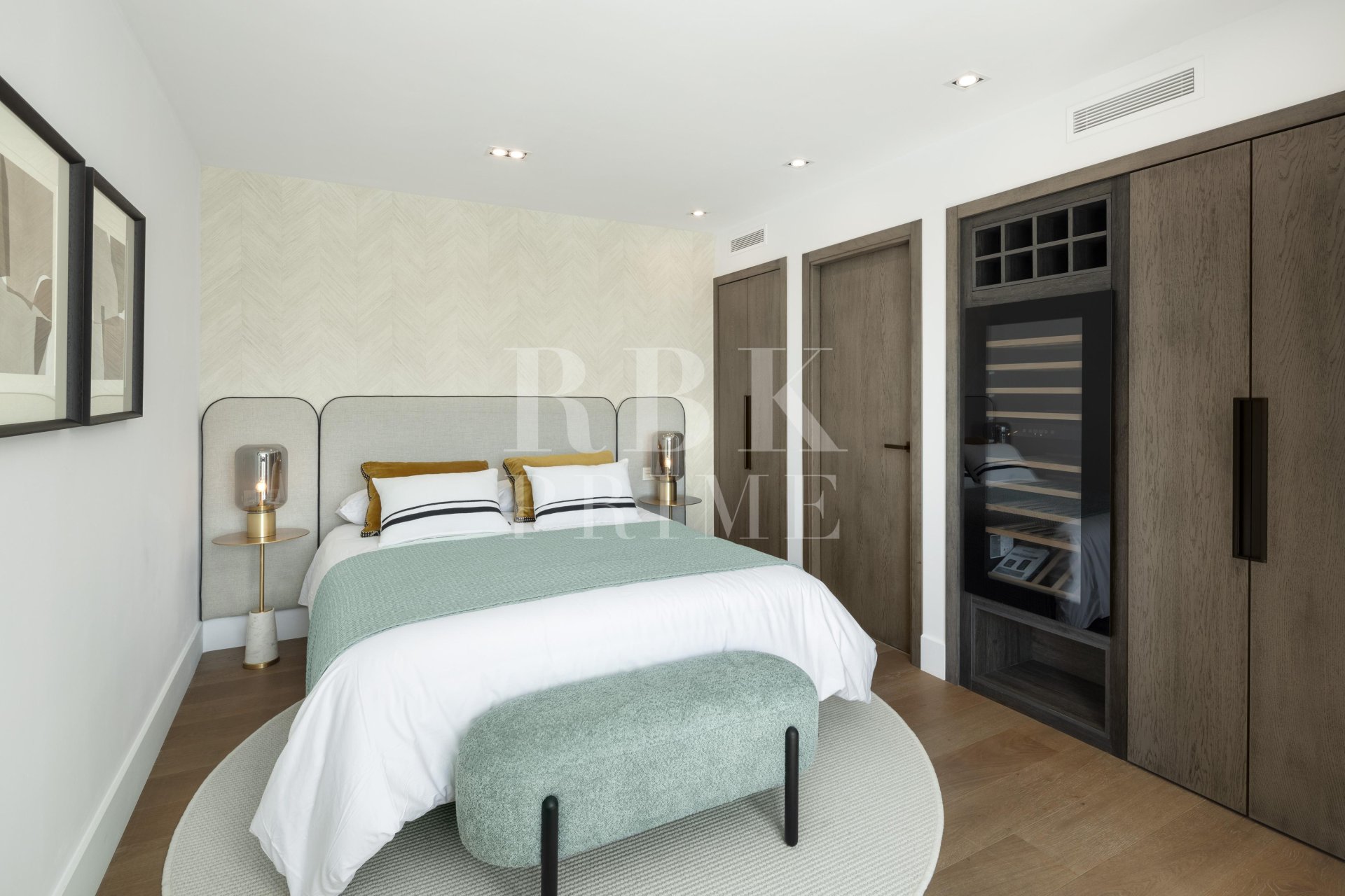 Reventa - Villa -
Malaga - Nueva Andalucía