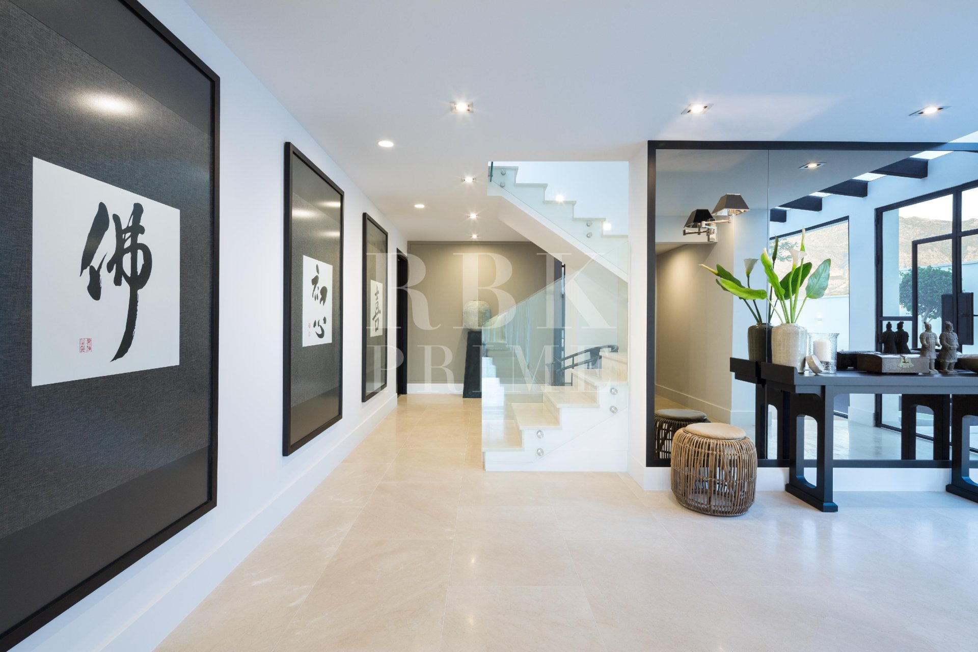Reventa - Villa -
Malaga - Nueva Andalucía