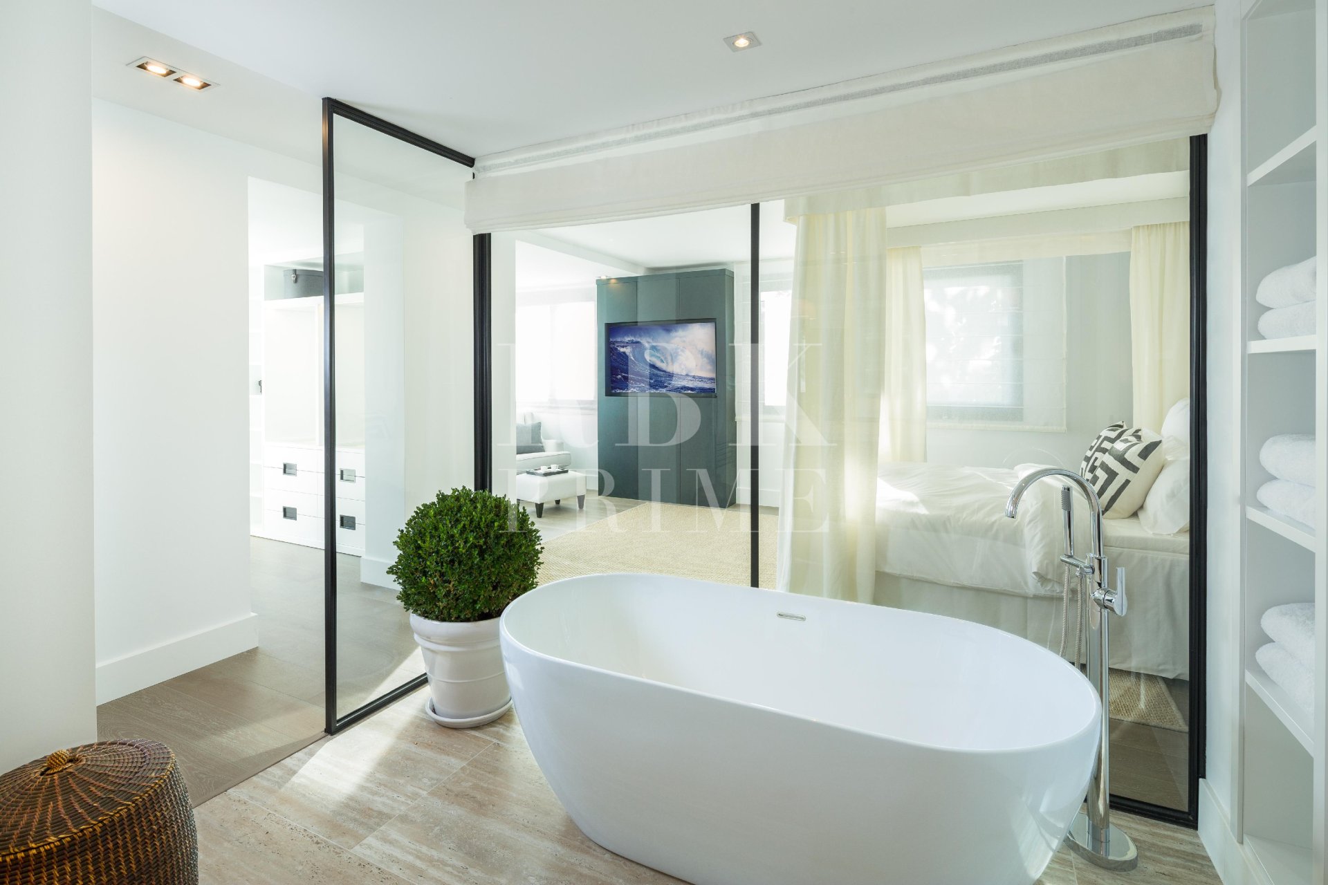 Reventa - Villa -
Malaga - Nueva Andalucía