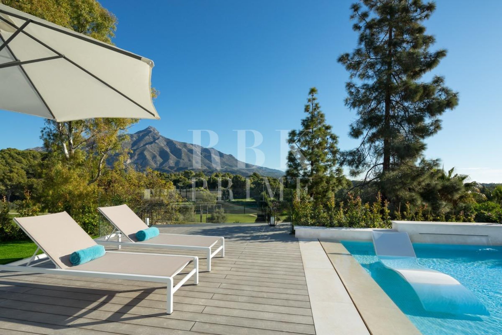 Reventa - Villa -
Malaga - Nueva Andalucía