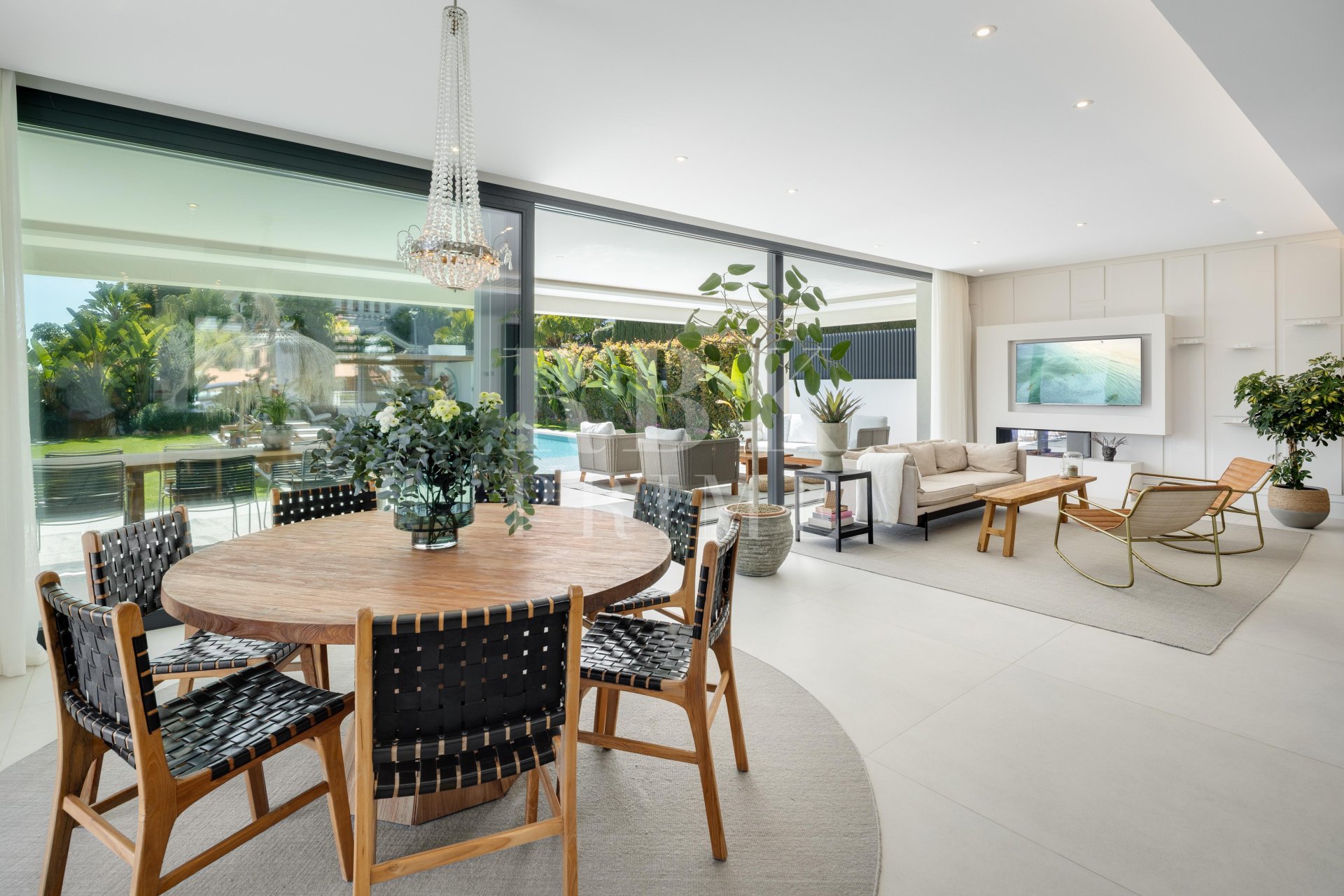 Reventa - Villa -
Malaga - Nueva Andalucía