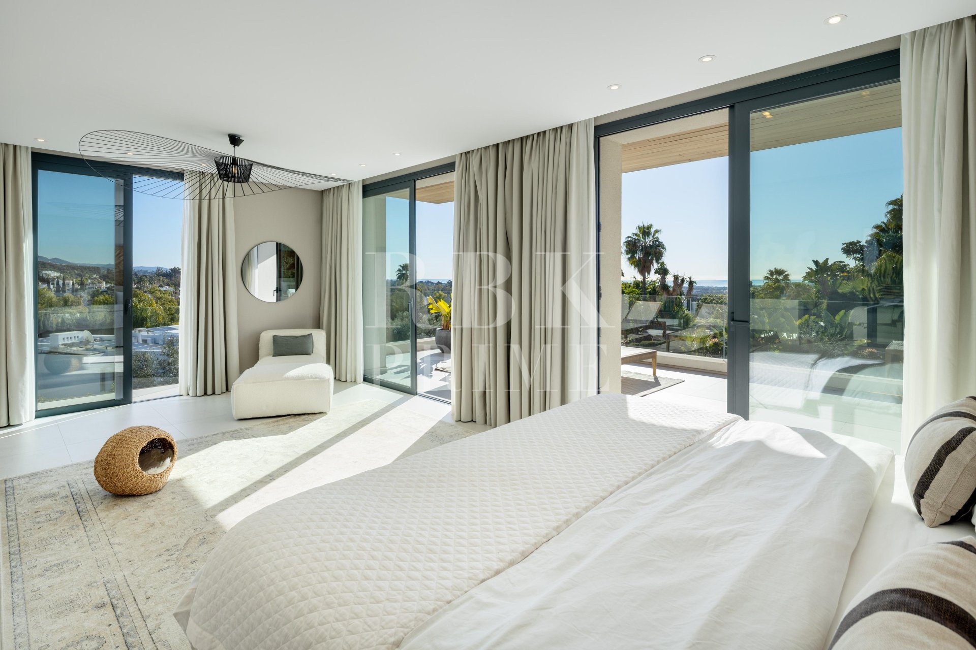 Reventa - Villa -
Malaga - Nueva Andalucía