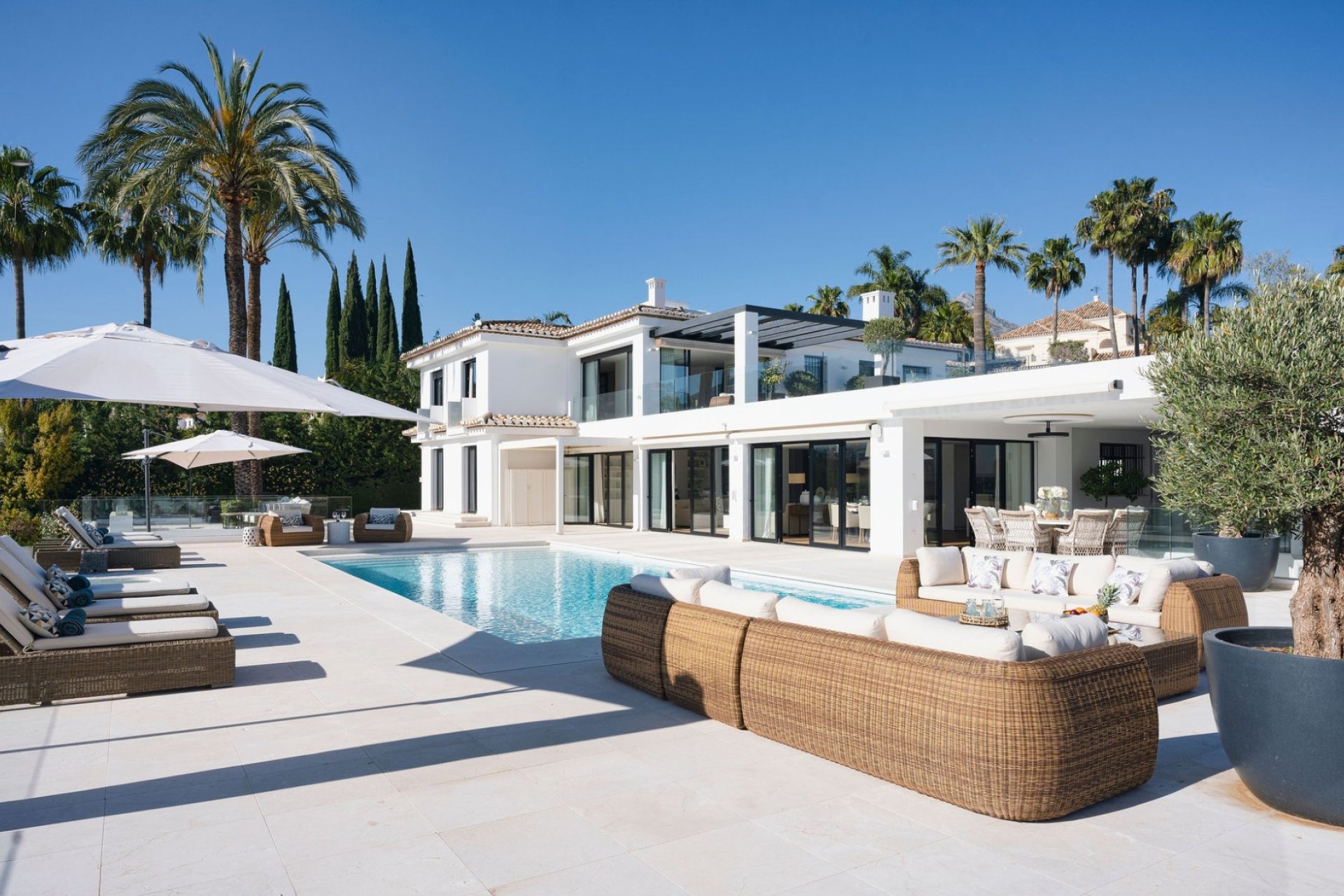 Reventa - Villa -
Marbella - Los Naranjos de Marbella