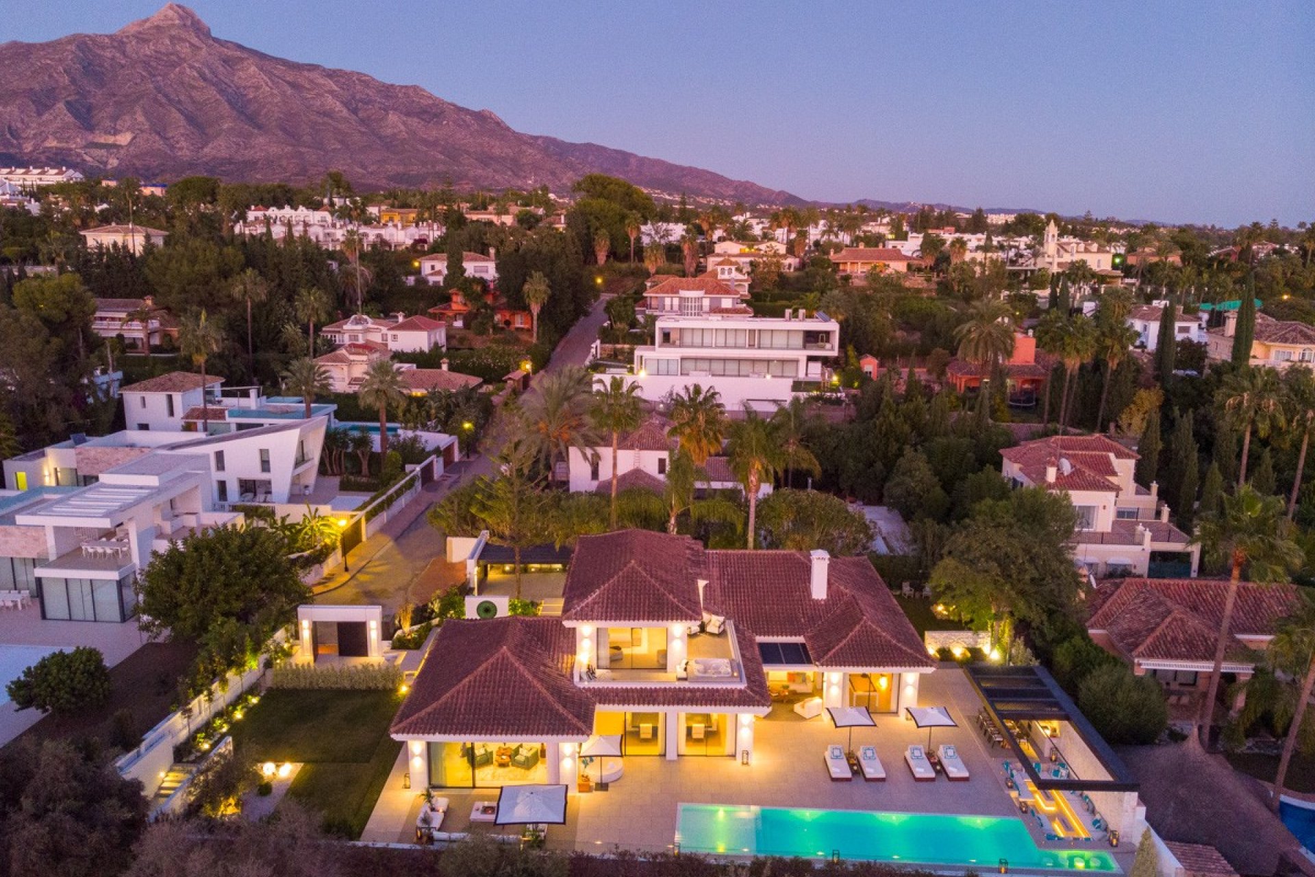 Reventa - Villa -
Marbella - Nueva Andalucía